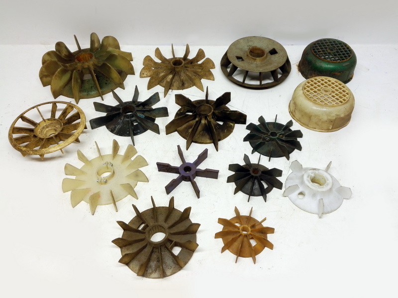 caja helices varios maquinaria industrial plastico o10.5-27 total 26u 27x38x33 1u